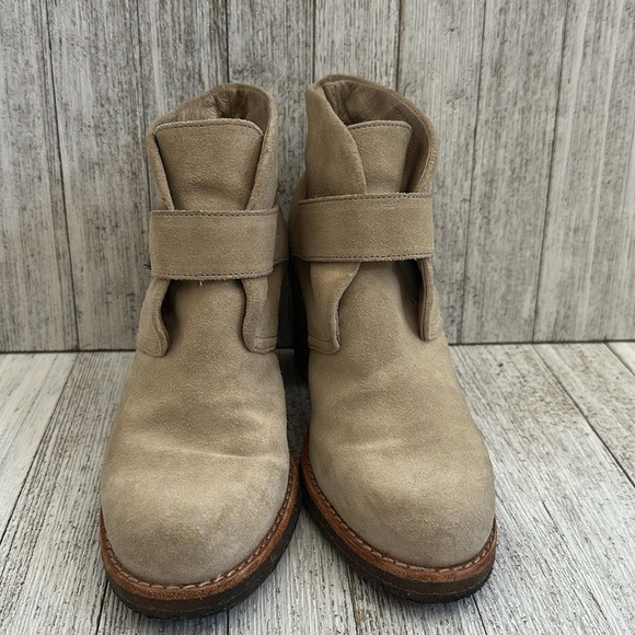 UGG Australia Brienne Beige Suede Ankle Heel Boots - Picture 7 of 10